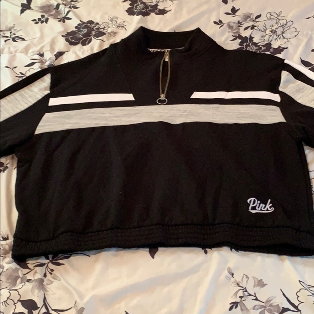 Quarter zip fleece